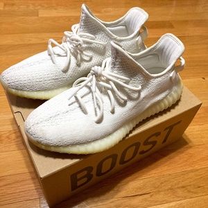 Yeezy 350V2 Triple Whites